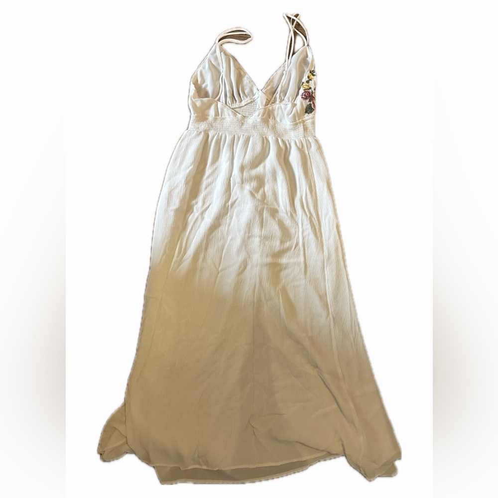 Forever 21 White Maxi Dress with Pink Floral Embroidery - Picture 2 of 4